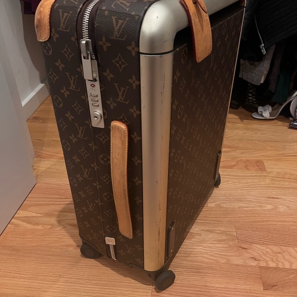 Louis Vuitton carry-on luggage - M42688
HORIZON 70 - Picture 16 of 17